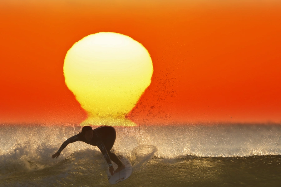 全国からサーファーが集まる海